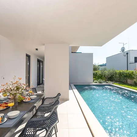 Mattia * Novigrad (Istria)