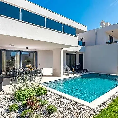 Villa Mattia *