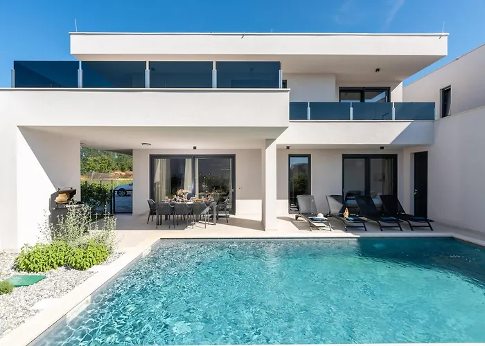 Mattia Villa