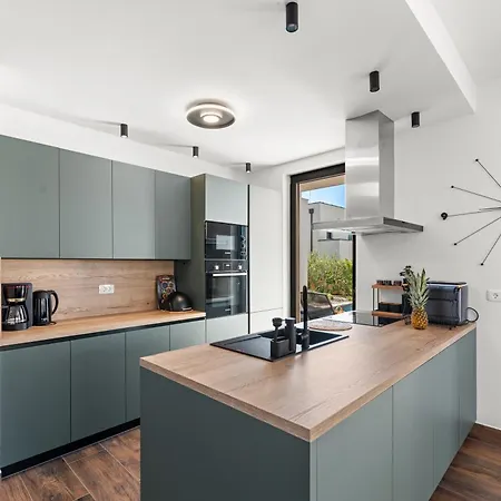 Mattia Villa Novigrad Istria